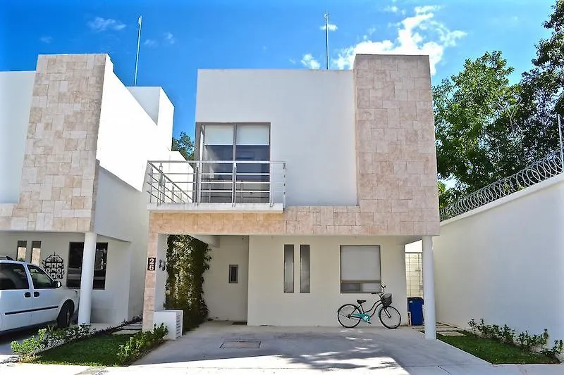 Grande Y Hermosa Casa En Residencial Bali Hotel Playa del Carmen Mexico